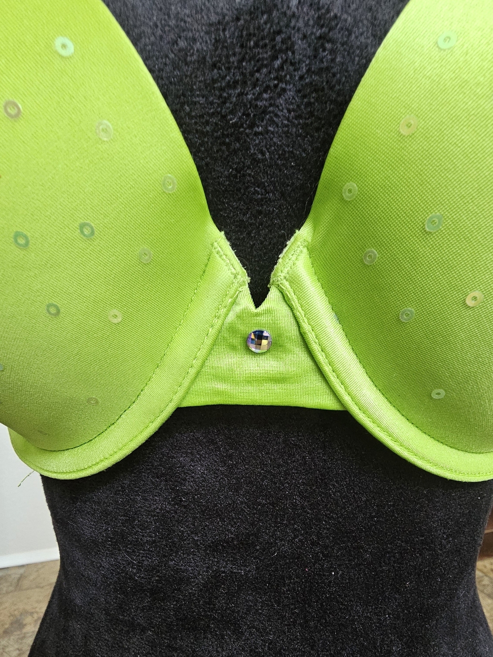 34D Victoria's Secret Neon Lime Sequin Push-Up Bra - Picture 9 of 14
